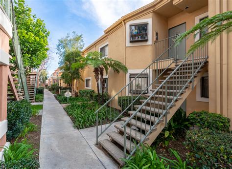 two bedroom apartments in santa ana ca  Let Apartments