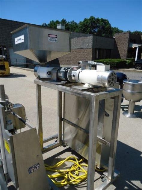 used colborne rotary pump filler 5" Width (overall): 23