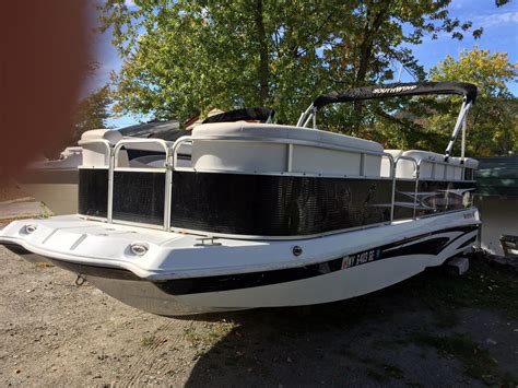used deck boat for sale  2018