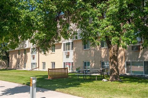 valley park apartments grand forks 5001-5055 Amber Valley Pky S, Fargo, ND 58104