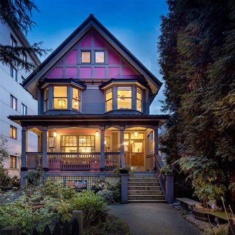 vancouver bed and breakfast  Service 4