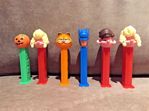 vintage pez dispenser price guide  Donald Duck (Soft Head): Rarity and unique manufacturing process make it prized