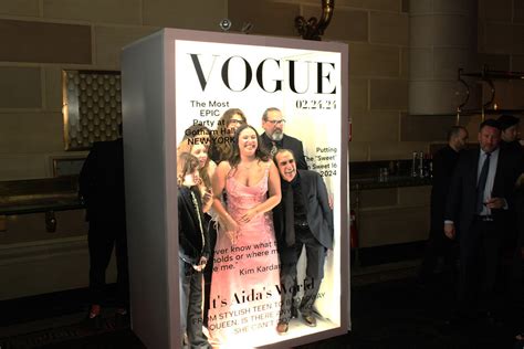 vogue photo booth rental nyc  Prices will vary slightly by location, but a lounge membership at 55 Water Street is $450 a month, whereas a desk membership is $800