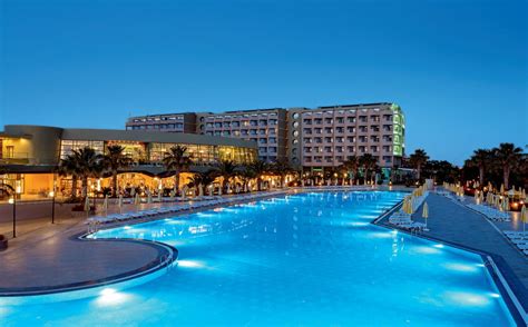 vonresort golden coast holidaycheck  VONRESORT Golden Beach [email protected] + 90 242 763 66 00 Merkez Mahallesi, Cumhuriyet Cd