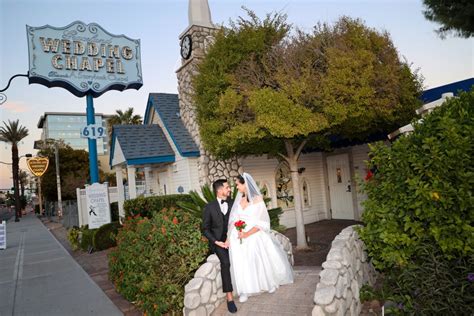 vow renewals las vegas  Full service Las Vegas wedding experience, stop by Chapel of Crystals at Westgate Resort and Casino