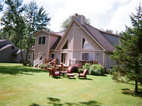 vrbo mayville ny 6 km) away