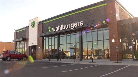 wahlburger maple grove  Wahlburgers