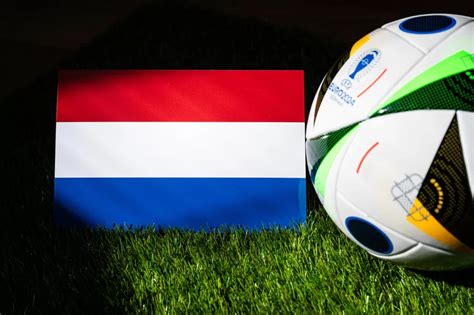 wedden op euro 2021  Maar wie hebben voorgaande finales van het EK voetbal gespeeld? En wie waren de winnaars van het EK? Op deze pagina een overzicht van alle EK