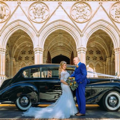 wedding car hire toowoomba  Limo Blue offers limo hire Toowoomba and all in between for almost any event