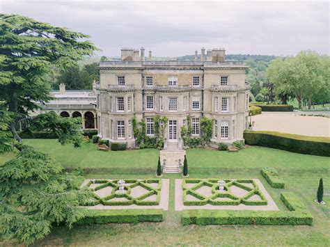 wedding photo booth hedsor house  It costs from £34,850 + VAT depending on the date of your wedding and other factors