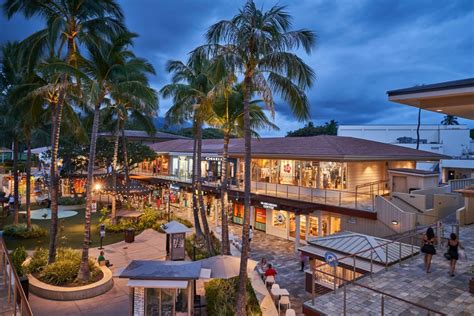 whalers village directory  A truly beautiful place to eat a great dinner, have some tasty drinks, listen to live music, and look out at an amazing Maui sunset! Lunch: 11 a