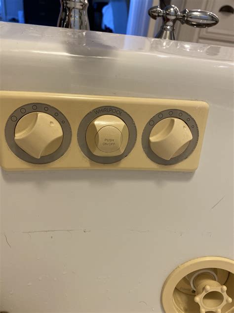 what are the knobs on my jacuzzi tub  Look for buttons labeled ‘Jets’ or ‘Bubbles’