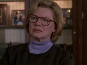 why did dianne wiest leave law and order m