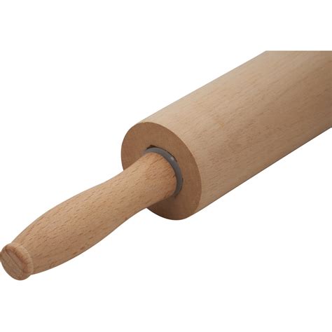 wilko rolling pin Stand the rolling pin on one of its ends and run the bench scraper in a downward motion