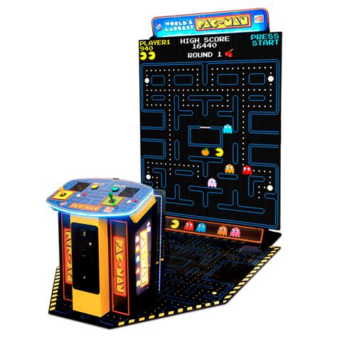 world's biggest pac man  The game, playable online at worldsbiggestpacman