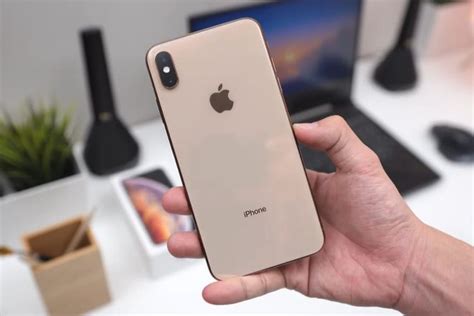 xs max gold Browse 382 iphone xs max photos and images available, or start a new search to explore more photos and images