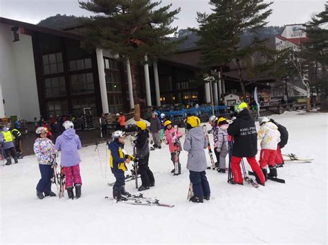 yongpyong ski resort package - 10:00 : Take the ski bus to Yongpyong resort - 12:00 : Arrival at Yongpyong resort and free time DAY 2 (Skiing) - Check out - 09:00 ~ 10:00 : Ski equipment and ski clothes rental - 10:00 ~ 16:00 : Skiing - 16:30 : Take the ski bus to Seoul - 19:30 : Arrival at Seoul (Myeongdong or Shinchon) Tour TipsHow to Get to Yongpyong Ski Resort from Seoul