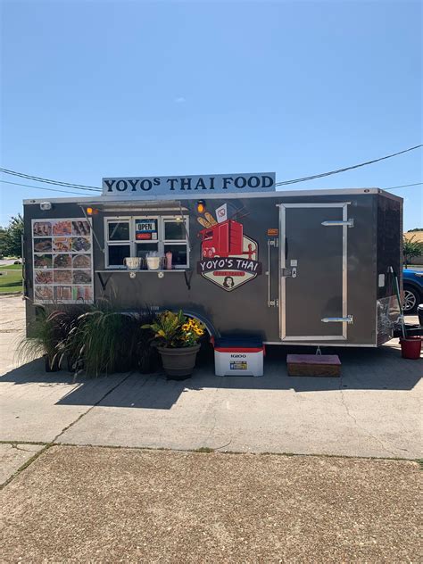 yoyo's thai food truck Happy Bento