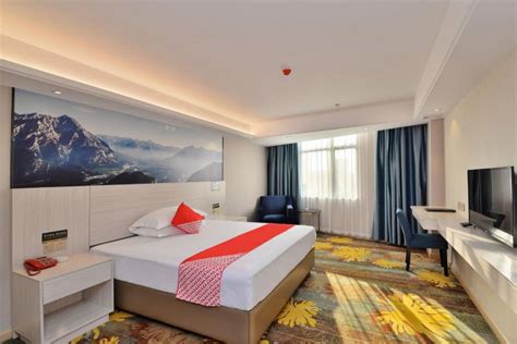 yunfu hotel packages  You can also compare prices and book all best hotels in Yunfu with one-stop booking service on Trip