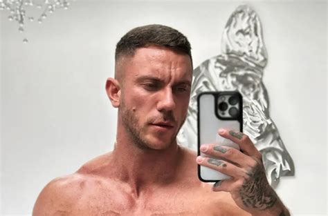 zilv gudel and kai El querido actor amateur de porno gay Rourke Schofield ha confirmado en su Instagram que terminó la relación con Zilvinas Gudel