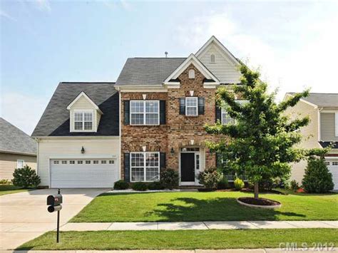 2032 Blue Iris Dr, Matthews, NC 28104 realtor.com®