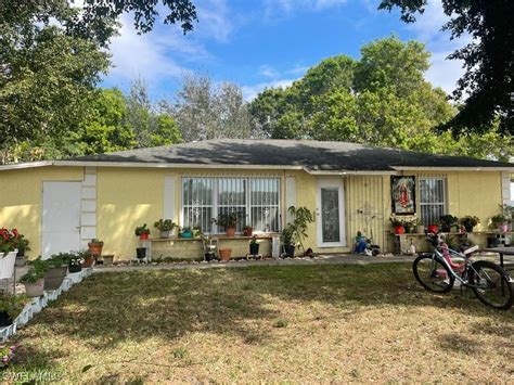 208 Washington Ave, IMMOKALEE, FL 34142 - Redfin