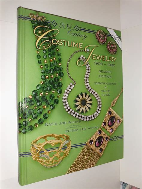 20th century costume jewelry 1900 1980 identification value guide 2nd edition. - Manuale d'uso per trattore ford 3000.