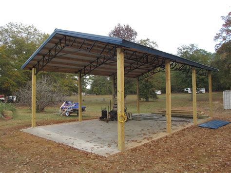 Pole Barn Kits Prices. The cost of a pole barn building varies depending on the size and features you want. For example, a basic 10×20-foot carport starts at around $1,500, while a larger 30×40-foot structure with a metal roofing can cost upwards of $5,000. If you’re looking for a more deluxe garage building, you can expect to pay even more. . 
