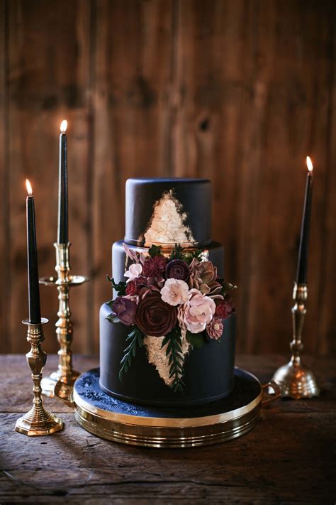 21 Beautiful Black Wedding Cakes for the …