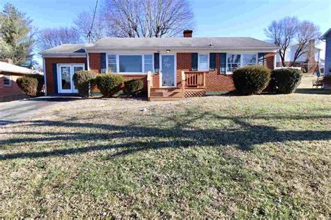 215 8th Ave, Luray, VA 22835 Trulia