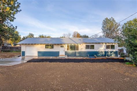 2152 Grand Coulee Blvd, Shasta Lake City, CA 96019