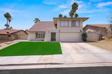 (GLVAR) 3 beds, 1.5 baths, 1220 sq. ft. townhouse located at 1693 Rochelle Ave #5, Las Vegas, NV 89119 sold for $110,000 on Jun 30, 2017. MLS# 1904174. Three Bedroom Townhome w 2 Car garage. Large MBR w/ s....