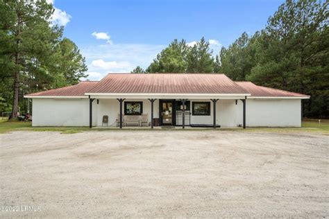 2175 yemassee highway. View detailed information about property 285 US Highway 17A, Yemassee, SC 29945 including listing details, property photos, school and neighborhood data, and much more. 