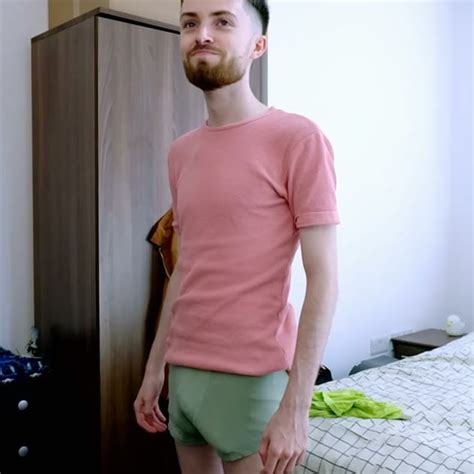 22 åringen  kunna  ej  ett fåtal jobb