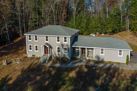 22 Hemlock Cir, Sandown, NH 03873 realtor.com®