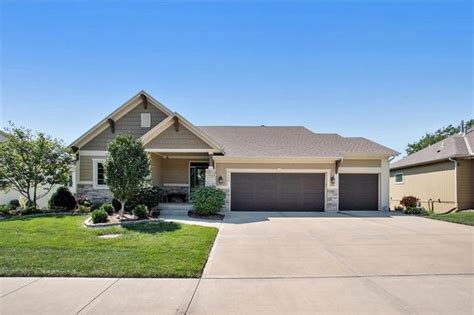 224 Shawnee Homes for Sale - Shawnee KS Real Estate - Movoto