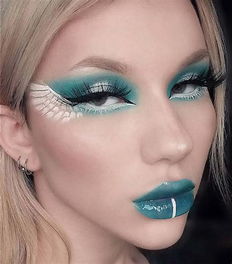 23 Best Angel Makeup Ideas for Halloween - StayGlam