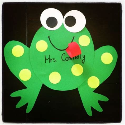 23 Easy Frog Crafts For Preschoolers Ohmyclassroom Com Frogs Kindergarten - Frogs Kindergarten