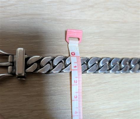 23cm In Mm
