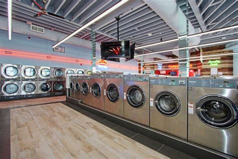 lee laundromat near me