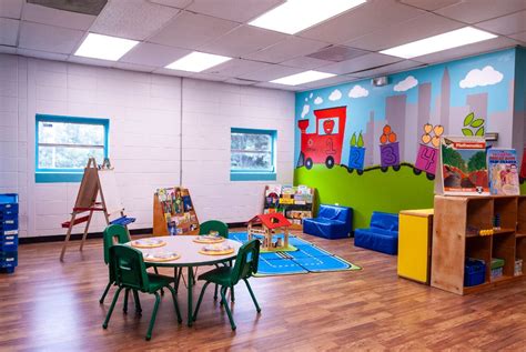 24 hour day care. These centers are typically open 24/7 and offer comprehensive child care services to accommodate a variety of needs and schedules. Many 24 hour daycares also offer additional educational and creative programs as well as meals, snacks and some homework assistance. 24 hour daycare is often a convenient, economical … 