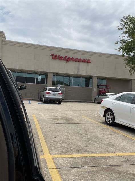 24 Hour Walgreens on 3550 GOVERNMENT ST, Baton Rouge 