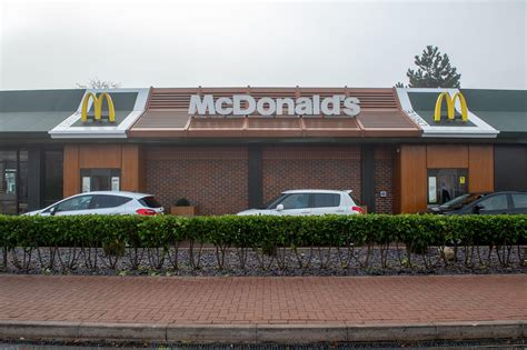 24 hours mcdonalds drive thru near me. Jun 3, 2020 · McDonald's rubbish dumped near reopened Surrey drive-thru; Read More Related Articles. ... Farnborough - The store in Farnborough Gate Retail Park is open for Drive Thru only for the same hours. 