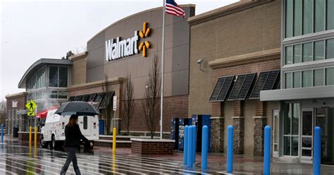24 hr walmart in chicago. ABC 7 Chicago January 7, 2016 · WALMART ROBBERY; OFFICER HURT: Reports of a robbery at a 24-hour Walmart in south suburban Crestwood touched off a chain of dangerous events overnight involving an officer injured and a suspect captured after a pursuit. 