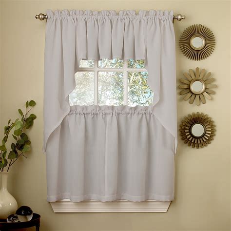 24 inch wide curtains. Most curtain panels are available in standard lengths of 63 inches, 84 inches, 95 inches, 108 inches and 120 inches. Pre-made curtains are generally 48 inches wide. Floor-length curtains are usually most desirable unless a radiator or deep ... 