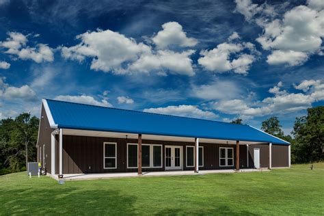 2400 sq ft barndominium. The best 2400 sq. ft. house plans. Find open floor plan, 3-4 bedroom, 1-2 story, modern, farmhouse, ranch & more designs. Call 1-800-913-2350 for expert help. 