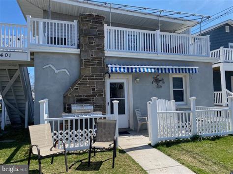An equal housing lender. NMLS #10287. 164 Central Ave, Seaside Park, NJ 08752 is currently not for sale. The 680 Square Feet condo home is a 2 beds, 1 bath property. This home was built in 1940 and last sold on 2017-08-07 for $175,000. View more property details, sales history, and Zestimate data on Zillow.. 