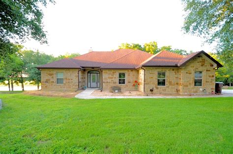 2435 Blackjack St, Lockhart, TX 78644 MLS