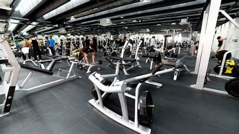 Snap Fitness gyms offer 24-hour fitness with cardio and strength equipment, personal training, group fitness classes, and a supportive environment.. 