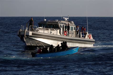 25 Europe-bound migrants dead in boat sinking off Tunisia